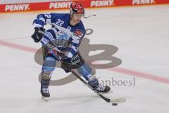 DEL - Eishockey - Saison 2020/21 - ERC Ingolstadt - Augsburger Panther - Mathew Bodie (#22 ERCI) beim warm machen - Foto: Jürgen Meyer