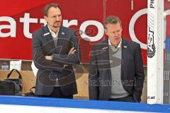 Penny DEL - Eishockey - Saison 2021/22 - ERC Ingolstadt - Adler Mannheim -  Pavel Gro0ss Cheftrainer Adler Mannheim links - Mike Pellegrims rechts Co Trainer Adler Mannheim -  Foto: Jürgen Meyer