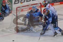 DEL - Eishockey - Saison 2020/21 - ERC Ingolstadt - EHC Red Bull München - Michael Garteig Torwart (#34 ERCI) - Mirko Höfflin (#10 ERCI) - Foto: Jürgen Meyer
