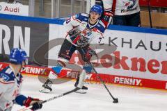 Penny DEL - Eishockey - Saison 2021/22 - ERC Ingolstadt - Adler Mannheim - Tim Wohlgemuth (#33 Mannheim) -  Foto: Meyer Jürgen