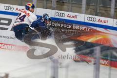Penny DEL - Eishockey - Saison 2021/22 - ERC Ingolstadt - EHC Red Bull München - Jonathon Blum (#24 München) - Wojciech Stachowiak (#19 ERCI) -  Foto: Jürgen Meyer