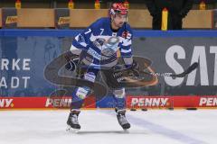 DEL - Eishockey - Saison 2020/21 - ERC Ingolstadt - EHC Red Bull München - Colton Jobke (#7 ERCI) beim warm machen - Foto: Jürgen Meyer