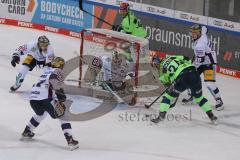 DEL - Eishockey - Saison 2020/21 - ERC Ingolstadt - Eisbären Berlin - Mathias Niederberger Torwart (#35 Berlin) - Brandon Defazio (#24 ERCI) - John Ramage (#55 Berlin)  - Foto: Jürgen Meyer