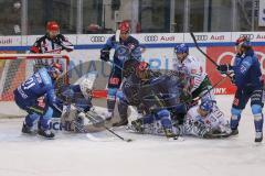 DEL - Eishockey - Saison 2020/21 - ERC Ingolstadt - Augsburger Panther - Nicolas Daws Torwart (#35 ERCI) - Wayne Simpson (#21 ERCI) - Emil Quaas (#20 ERCI) - Foto: Jürgen Meyer