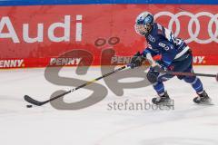 Penny DEL - Eishockey - Saison 2021/22 - ERC Ingolstadt - Fischtown Pinguins Bremerhaven - Hübner Niklas (#8 ERCI) -  Foto: Jürgen Meyer