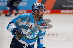 Penny DEL - Eishockey - Saison 2021/22 - ERC Ingolstadt - EHC Red Bull München - Colton Jobke (#7 ERCI) - beim warm machen -  Foto: Jürgen Meyer