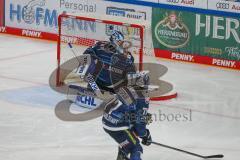 Penny DEL - Eishockey - Saison 2021/22 - ERC Ingolstadt - Red Bull München - Der 0:3 Führungstreffer durch Ben Street (#9 München) - Kevin Reich Torwart (#35 ERCI) -  Foto: Jürgen Meyer