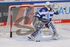 DEL - Eishockey - Saison 2020/21 - ERC Ingolstadt - Augsburger Panther - Nicolas Daws Torwart (#35 ERCI) beim warm machen - Foto: Jürgen Meyer