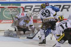 DEL - Eishockey - Saison 2020/21 - ERC Ingolstadt - Krefeld Pinguine - Louis-Marc Aubry (#11 ERCI) - Nikita Quapp Torwart (#3 Krefeld) - Maximilian Glässl (#59 Krefeld) - Foto: Jürgen Meyer