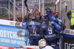 DEL - ERC Ingolstadt - Eisbären Berlin - Playoffs HF - Tor 2:1 Jubel durch Mirko Höfflin (10 ERC) mit Frederik Storm (9 ERC) Morgan Ellis (4 ERC)