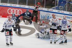 Penny DEL - Eishockey - Saison 2021/22 - ERC Ingolstadt - Schwenninger Wild Wings - Der 2:1 Siegtreffer durch Louis-Marc Aubry (#11 ERCI) - Joacim Eriksson Torwart (#60 Schwenningen) - jubel -  Foto: Jürgen Meyer