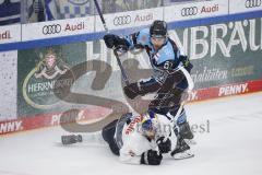 Eishockey - Saison 2022/23 - Finale - ERC Ingolstadt - Red Bull München - Leon Hüttl (#25 ERCI) - Foto: Ralf Lüger