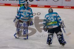 Penny DEL - Eishockey - Saison 2021/22 - ERC Ingolstadt - Nürnberg Ice Tigers - Jonas Stettmer Torwart (#1 ERCI) Kevin Reich Torwart (#35 ERCI) beim warm machen -  Foto: Jürgen Meyer