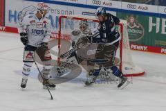 Penny DEL - Eishockey - Saison 2021/22 - ERC Ingolstadt - Schwenninger Wild Wings -  Der 1:1 Ausgleichstreffer durch Louis-Marc Aubry (#11 ERCI) - jubel - Joacim Eriksson Torwart (#60 Schwenningen) - Foto: Jürgen Meyer