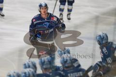 Penny DEL - Eishockey - Saison 2021/22 - ERC Ingolstadt - Kölner Haie - Der 2:3 Anschlusstreffer durch Louis-Marc Aubry (#11 ERCI)-  jubel - Foto: Stefan Bösl