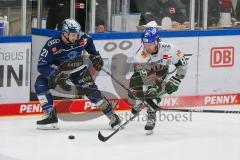 Penny DEL - Eishockey - Saison 2021/22 - ERC Ingolstadt - Augsburger Panther - Wayne Simpson (#21 ERCI) - Brad McClure (#89 Augsburg) -  Foto: Stefan Bösl