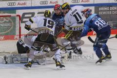 DEL - Eishockey - Saison 2020/21 - ERC Ingolstadt - Krefeld Pinguine - Nikita Quapp Torwart (#3 Krefeld) - Daniel Pietta (#86 ERCI) - Mirko Sacher (#19 Krefeld) - Foto: Jürgen Meyer