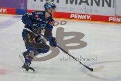 Penny DEL - Eishockey - Saison 2021/22 - ERC Ingolstadt - Fischtown Pinguins Bremerhaven -  Mathew Bodie (#22 ERCI) - Foto: Jürgen Meyer