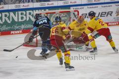 DEL; Playoffs; ERC Ingolstadt - DEG Düsseldorf; Torchance Marko Friedrich (67 ERC) Torwart Henrik Haukeland (Nr.40 - DEG) Joonas Järvinen (Nr.36 - DEG)