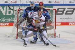 DEL - Eishockey - Saison 2020/21 - ERC Ingolstadt - EHC Red Bull München - Zweikampf vor dem Tor - Morgan Ellis (#4 ERCI) - Michael Garteig Torwart (#34 ERCI) - Schütz Justin (#12 München) - Foto: Jürgen Meyer