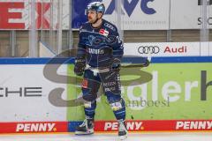 Penny DEL - Eishockey - Saison 2021/22 - ERC Ingolstadt - EHC Red Bull München -  Brandon Defazio (#24 ERCI) - Foto: Jürgen Meyer