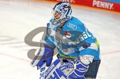 Penny DEL - Eishockey - Saison 2021/22 - ERC Ingolstadt - Adler Mannheim -  Kevin Reich Torwart (#35 ERCI) - beim warm machen - Foto: Jürgen Meyer