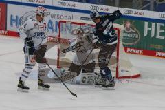 Penny DEL - Eishockey - Saison 2021/22 - ERC Ingolstadt - Schwenninger Wild Wings -  Der 1:1 Ausgleichstreffer durch Louis-Marc Aubry (#11 ERCI) - jubel - Joacim Eriksson Torwart (#60 Schwenningen) - Foto: Jürgen Meyer