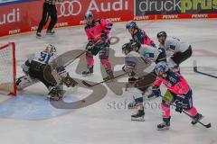 Penny DEL - Eishockey - Saison 2021/22 - ERC Ingolstadt - Nürnberg Ice Tigers - Niklas Treutle Torwart (#31 Nürnberg) - Wayne Simpson (#21 ERCI) -  Chris Bourque (#77 ERCI) - Foto: Jürgen Meyer