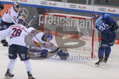 DEL - Eishockey - Saison 2020/21 - ERC Ingolstadt - EHC Red Bull München - Der 1:2 Anschlusstreffer durch Brandon Defazio (#24 ERCI) - Danny aus den Birken Torwart (#33 München) - jubel - Foto: Jürgen Meyer