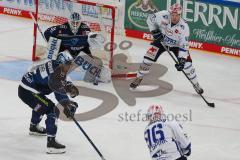 Penny DEL - Eishockey - Saison 2021/22 - ERC Ingolstadt - Schwenninger Wild Wings - Karri Rämö Torwart (#31 ERCI) - Fabio Wagner (#5 ERCI) - Tyson Spink (#96 Schwenningen) - Alexander Karachun (#47 Schwenningen) -  Foto: Jürgen Meyer