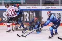 DEL - ERC Ingolstadt - Kölner Haie - Petrus Palmu (52 ERC) am Boden, Louis-Marc Aubry (11 ERC) Michael Zalewski (Nr.70 - Kölner Haie) Emil Quaas (20 ERC)