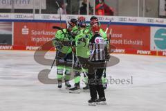 DEL - Eishockey - Saison 2020/21 - ERC Ingolstadt - Nürnberg Ice Tigers  - Der 1:0 Treffer durch Wayne Simpson (#21 ERCI) - #jubel - Morgan Ellis (#4 ERCI) - Brandon Defazio (#24 ERCI) - Wayne Simpson (#21 ERCI) - Foto: Jürgen Meyer