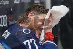 Penny DEL - Pre-Playoff - Spiel 2 - Eishockey - Saison 2021/22 - ERC Ingolstadt - Kölner Haie - Chris Bourque (#77 ERCI) muss im 4.Drittel auf die Strafbank -  Foto: Jürgen Meyer