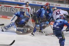 DEL - Eishockey - Saison 2020/21 - ERC Ingolstadt - EHC Red Bull München - Michael Garteig Torwart (#34 ERCI) - Daniel Pietta (#86 ERCI) - Yasin Ehliz (#42 München) - Foto: Jürgen Meyer