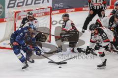 DEL - ERC Ingolstadt - Kölner Haie - Louis-Marc Aubry (11 - ERC) Torwart Justin Pogge (Nr.49 - Kölner Haie) Patrick Sieloff (Nr.63 - Kölner Haie) Lucas Dumont (Nr.13 - Kölner Haie)