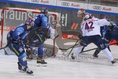 DEL - Eishockey - Saison 2020/21 - ERC Ingolstadt - EHC Red Bull München - Michael Garteig Torwart (#34 ERCI) - Daniel Pietta (#86 ERCI) - Yasin Ehliz (#42 München) - Foto: Jürgen Meyer