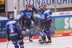 DEL - ERC Ingolstadt - EHC Red Bull München - Tor JUbel Tim Wohlgemuth (33 - ERC) Daniel Pietta (86 ERC) Morgan Ellis (4 ERC)