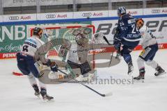 DEL - Eishockey - ERC Ingolstadt - Eisbären Berlin - Brandon DeFazio (24 - ERC) knapp drüber, Ben Marshall (45 - ERC) #e6#