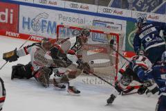 Penny DEL - Pre-Playoff - Spiel 2 - Eishockey - Saison 2021/22 - ERC Ingolstadt - Kölner Haie - Der 2:0 Führungsteffer durch Brandon Defazio (#24 ERCI) - Torwart Justin Pogge (Nr.49 - Kölner Haie) - jubel -  Foto: Jürgen Meyer