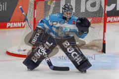 Penny DEL - Pre-Playoff - Spiel 2 - Eishockey - Saison 2021/22 - ERC Ingolstadt - Kölner Haie - Danny Taylor Torwart (#70 ERCI)  beim warm machen - Foto: Jürgen Meyer