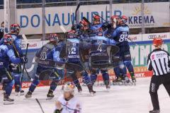 DEL - ERC Ingolstadt - EHC Red Bull München - Brandon DeFazio (24 ERC) erzielt das erlösende Tor zum 5:4, München scheidet aus. ERC Ingolstadt im Halbfinale, Tor Jubel