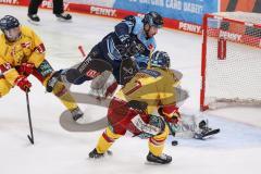 DEL; Playoffs; ERC Ingolstadt - DEG Düsseldorf; Torchance Justin Feser (71 - ERC) Torwart Henrik Haugland (40 DEG) Bernhard Ebner (67 DEG)