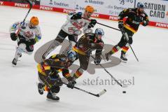 Penny DEL - Eishockey - Saison 2021/22 - ERC Ingolstadt - Fishtown Pinguin Bremerhaven - Justin Feser (#71 ERCI) -  Foto: Jürgen Meyer