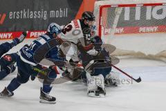 Penny DEL - Eishockey - Saison 2021/22 - ERC Ingolstadt - Kölner Haie - Lucas Dumont (#13 Köln) - Karri Rämö Torwart (#31 ERCI) -  Foto: Stefan Bösl
