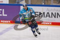 Penny DEL - Eishockey - Saison 2021/22 - ERC Ingolstadt - EHC Red Bull München - Justin Feser (#71 ERCI) beim warm machen  - Foto: Jürgen Meyer