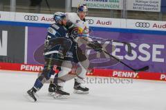 Penny DEL - Eishockey - Saison 2021/22 - ERC Ingolstadt - Red Bull München -  Ben Marshall (#45 ERCI) - Philip Gogulla (#87 München) - Foto: Jürgen Meyer