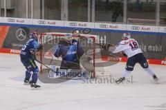 DEL - Eishockey - Saison 2020/21 - ERC Ingolstadt - EHC Red Bull München - Michael Garteig Torwart (#34 ERCI) - Schütz Justin (#12 München) - Foto: Jürgen Meyer