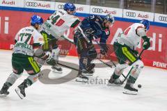 Penny DEL - Eishockey - Saison 2021/22 - ERC Ingolstadt - Augsburger Panther - Justin Feser (#71 ERCI) - Jesse Graham (#64 Augsburg) - #ab77# -  Foto: Stefan Bösl
