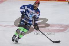 DEL - Eishockey - Saison 2020/21 - ERC Ingolstadt - Eisbären Berlin - Colton Jobke (#7 ERCI) beim warm machen - Foto: Jürgen Meyer