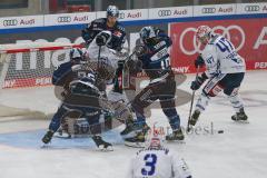 Penny DEL - Eishockey - Saison 2021/22 - ERC Ingolstadt - Schwenninger Wild Wings -  Karri Rämö Torwart (#31 ERCI) - Mirko Höflin (#10 ERCI) - Leon Hüttl (#25 ERCI) - Alexander Karachun (#47 Schwenningen) - Foto: Jürgen Meyer